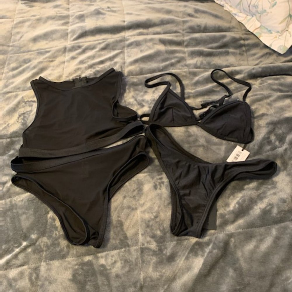 Kendall & Kylie 4 piece cage bathing suit - Picture 3 of 5